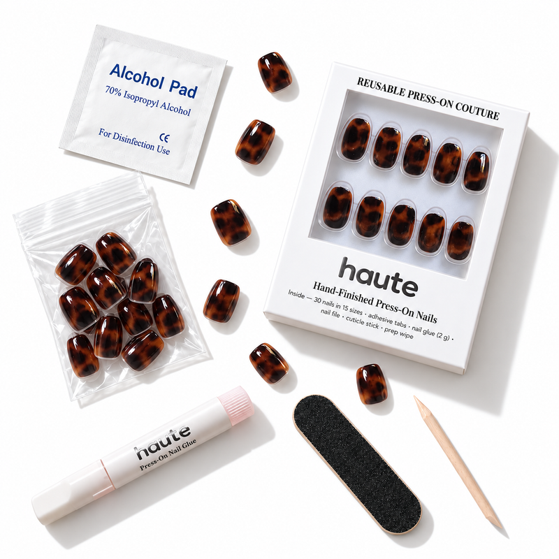 what's in the shell crush box: 30 nails in 15 sizes, nail glue, adhesive tabs, file, cuticle stick and prep wipe