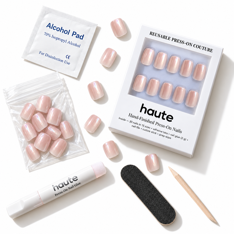 what's in the nude behaviour box: 30 nails in 15 sizes, nail glue, adhesive tabs, file, cuticle stick and prep wipe